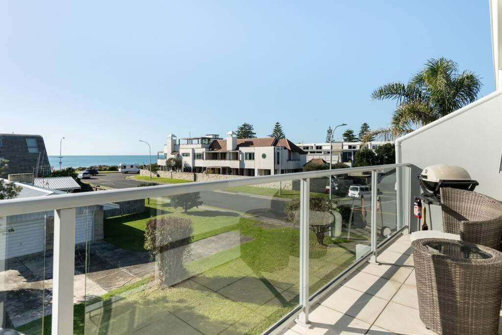 Longbeach Ocean Paradise Mount Maunganui Exterior photo